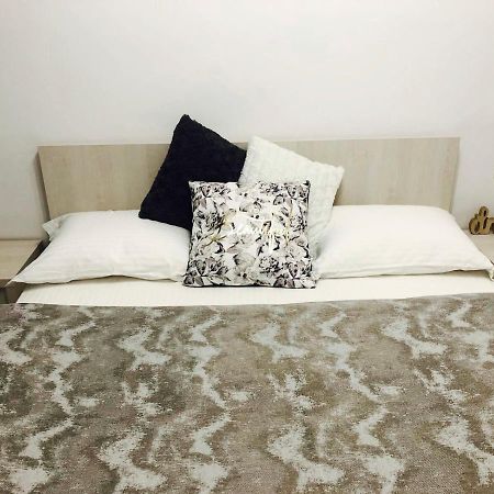 Abby Apartamento Câmpulung Moldovenesc Exterior foto