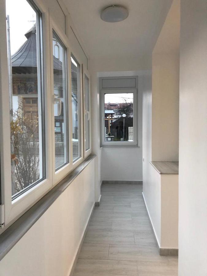 Abby Apartamento Câmpulung Moldovenesc Exterior foto